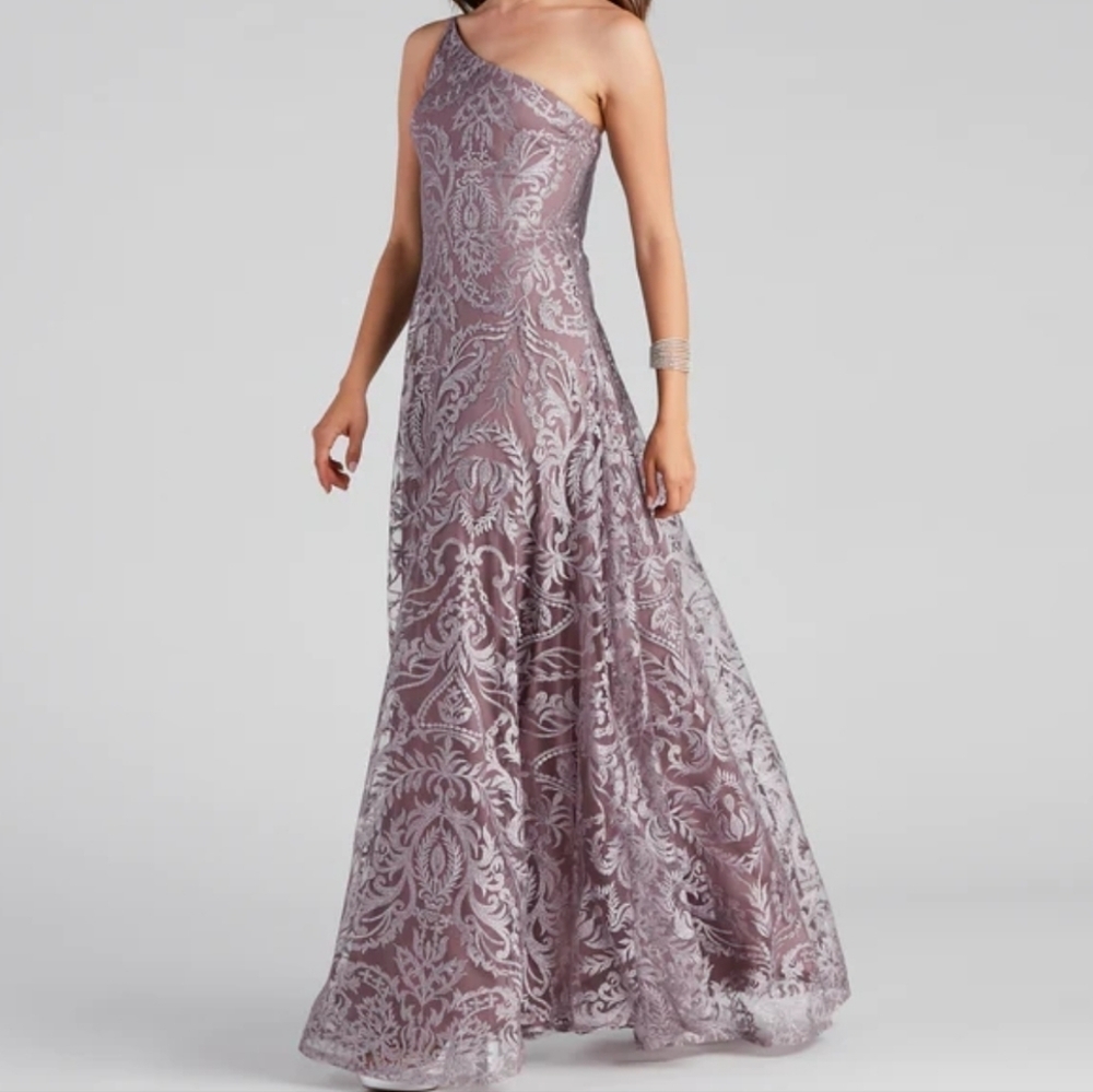 Windsor Purple Lace One Shoulder Gown - Picture 5 of 5